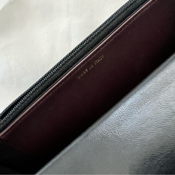 Chanel Trendy WOC Black Leather, Gold Hardware - Picture 6 of 16